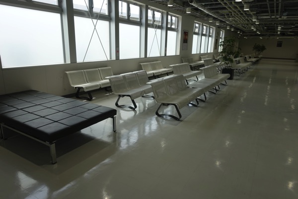 成田空港第二ターミナル「北ウェイティングエリア」