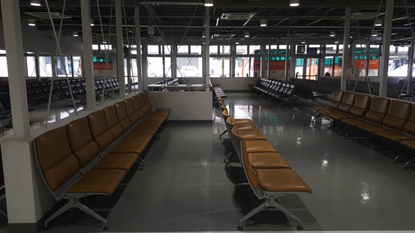 成田空港第二ターミナル「北ウェイティングエリア」