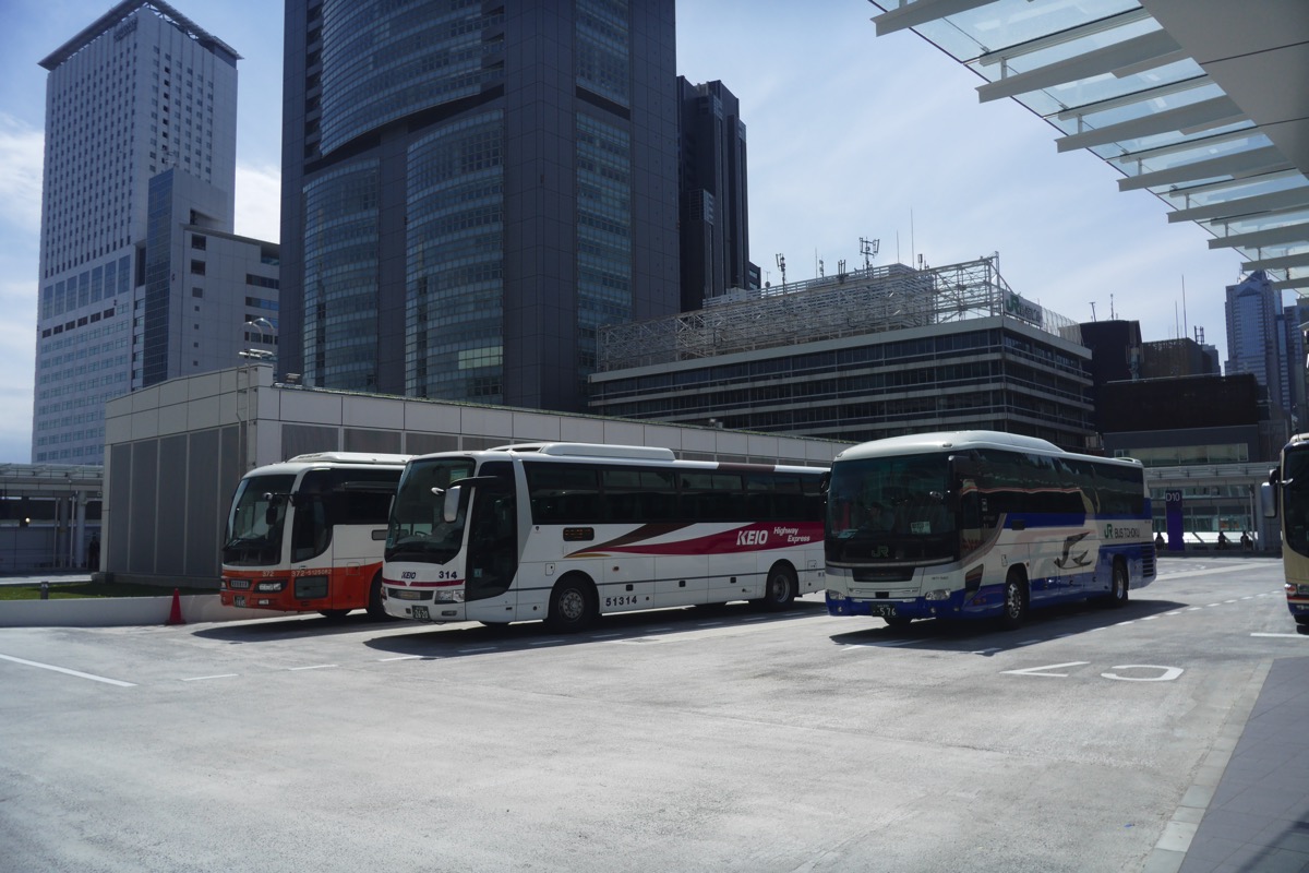 バスタ新宿05:20発 羽田空港行きバスに乗る、都営地下鉄の始発で到着→ベビーカー移動は間に合わない