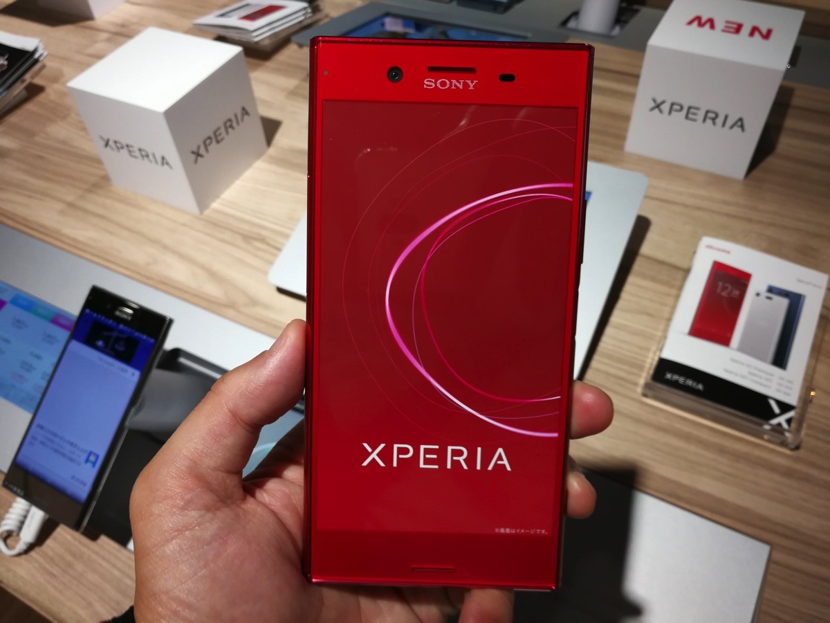 Xperia XZ Premium SO-04J（新色/モック）